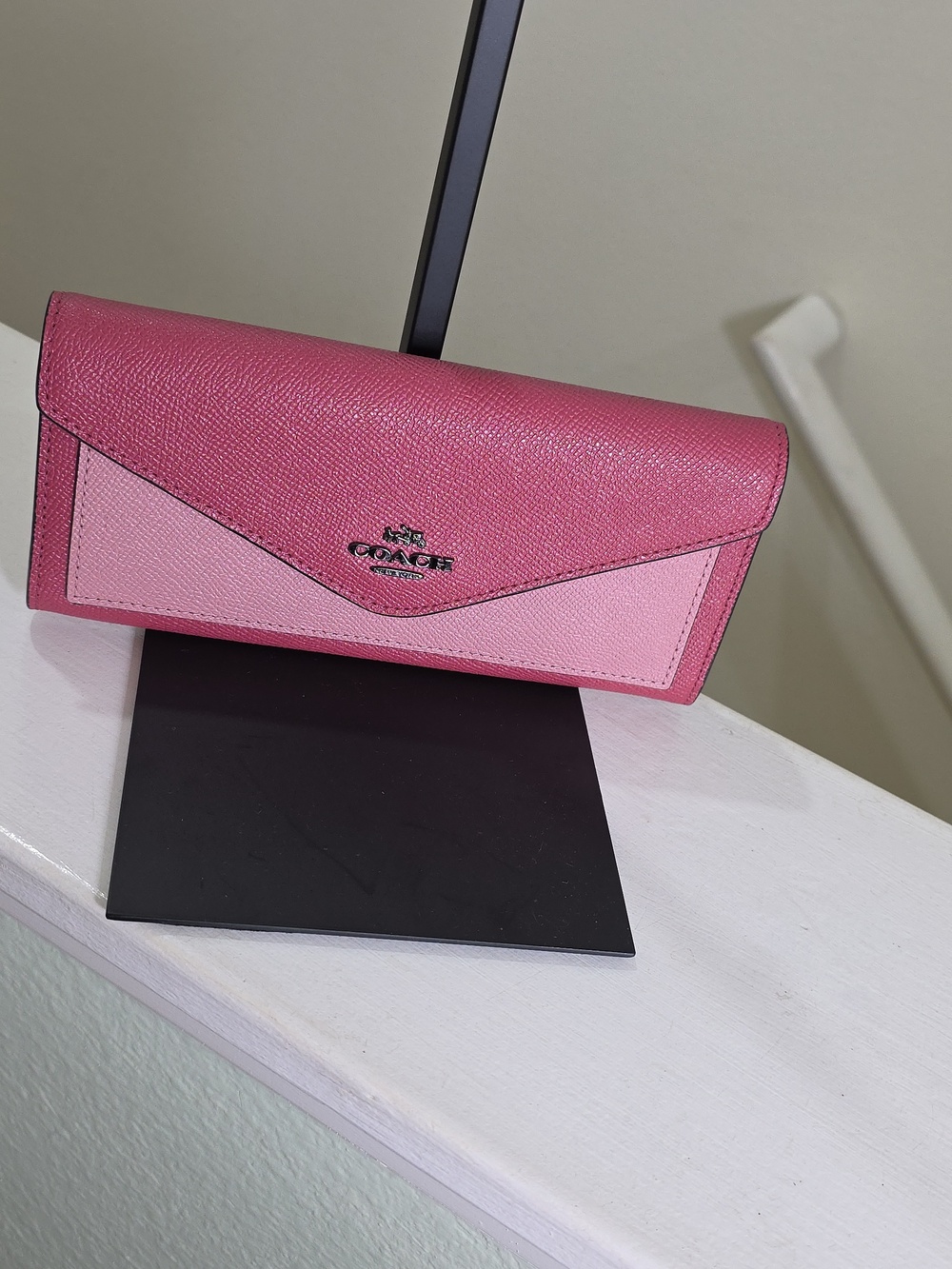 COACH 57536 PINK CROSSGRAIN LEATHER COLORBLOCK SOFT WALLET VGUC - Picture 3 of 16